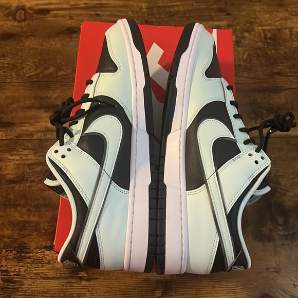 NIKE DUNK LOW RETRO PRM
DK SMOKE GREY/BARELY GREEN - Picture 10 of 10